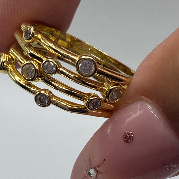 BaubleBar 18K Gold Ring Set Size 7.5 - Picture 2 of 5